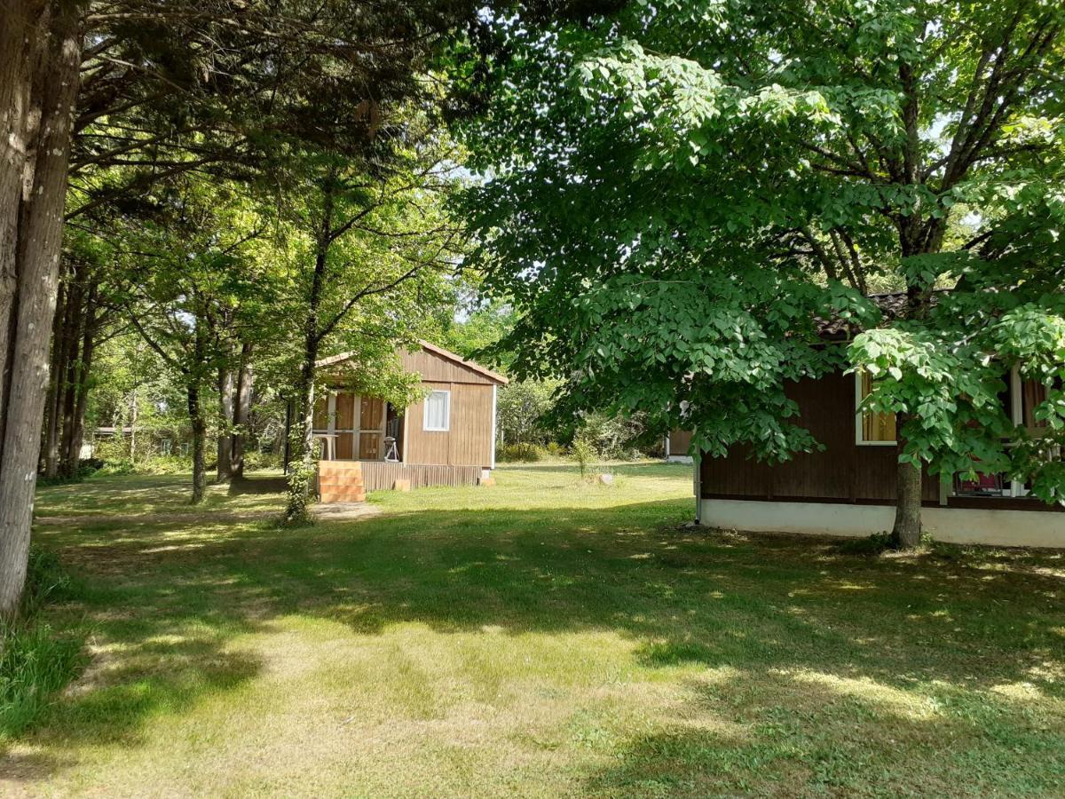 Camping Domaine Papillon Reyrevignes  Exterior photo