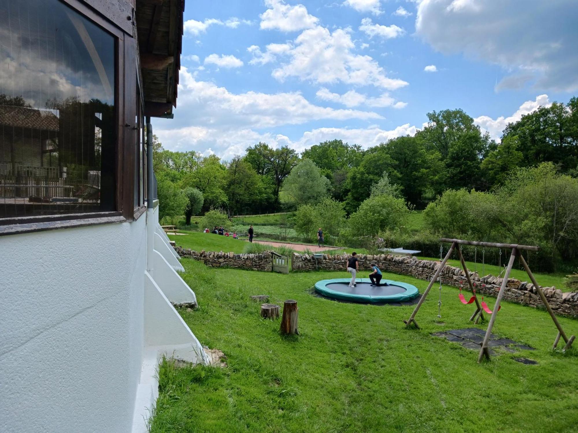 Camping Domaine Papillon Reyrevignes  Exterior photo
